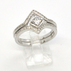 (2-5260-h9-1) Sterling Silver Women's 2pc Engagement Ring.