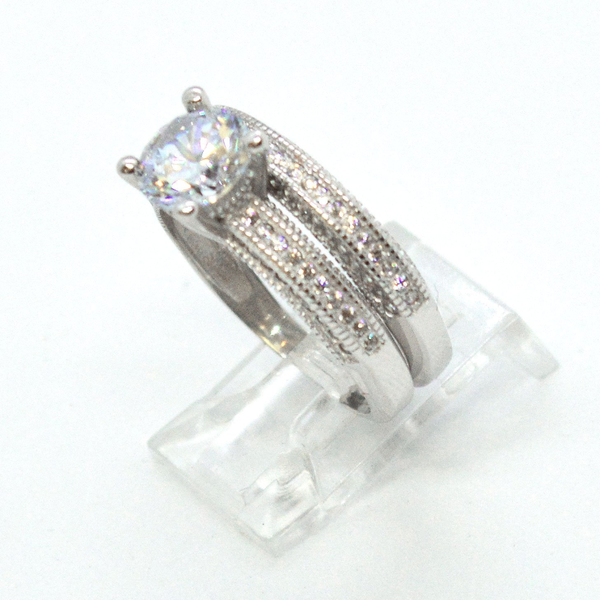 (2-5258-h9) Sterling Silver Women's 2pc Engagement Ring.