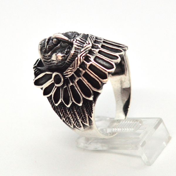 (2-5279-h9-2) Sterling Silver Men's Indian Head Ring with Black Accent.