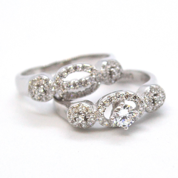 (2-5249-h9) Sterling Silver Women's Engagement Ring 2pc Set.