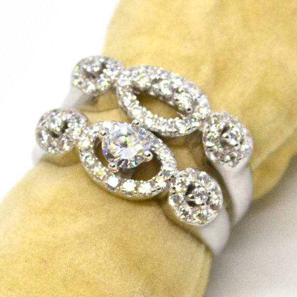 (2-5249-h9) Sterling Silver Women's Engagement Ring 2pc Set.