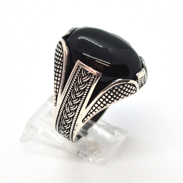 (2-5275-h9) Sterling Silver Men's Oval Black Onyx Ring.