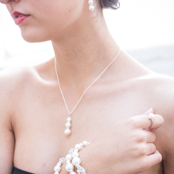Adalia Pearl Drop Earring
