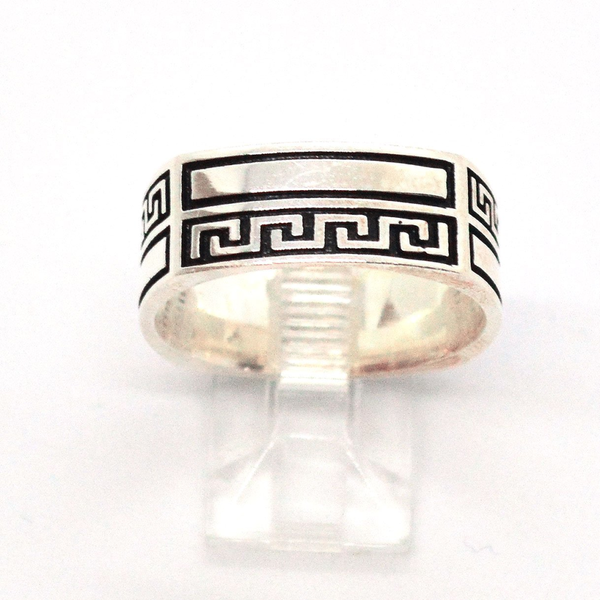 (2-5269-h9) Sterling Silver Men's Greek Design Squared Band Ring.