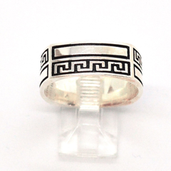 (2-5269-h9) Sterling Silver Men's Greek Design Squared Band Ring.