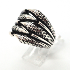 (2-5279-h9-2) Sterling Silver Men's Dragon Claws Ring with Black Accent.